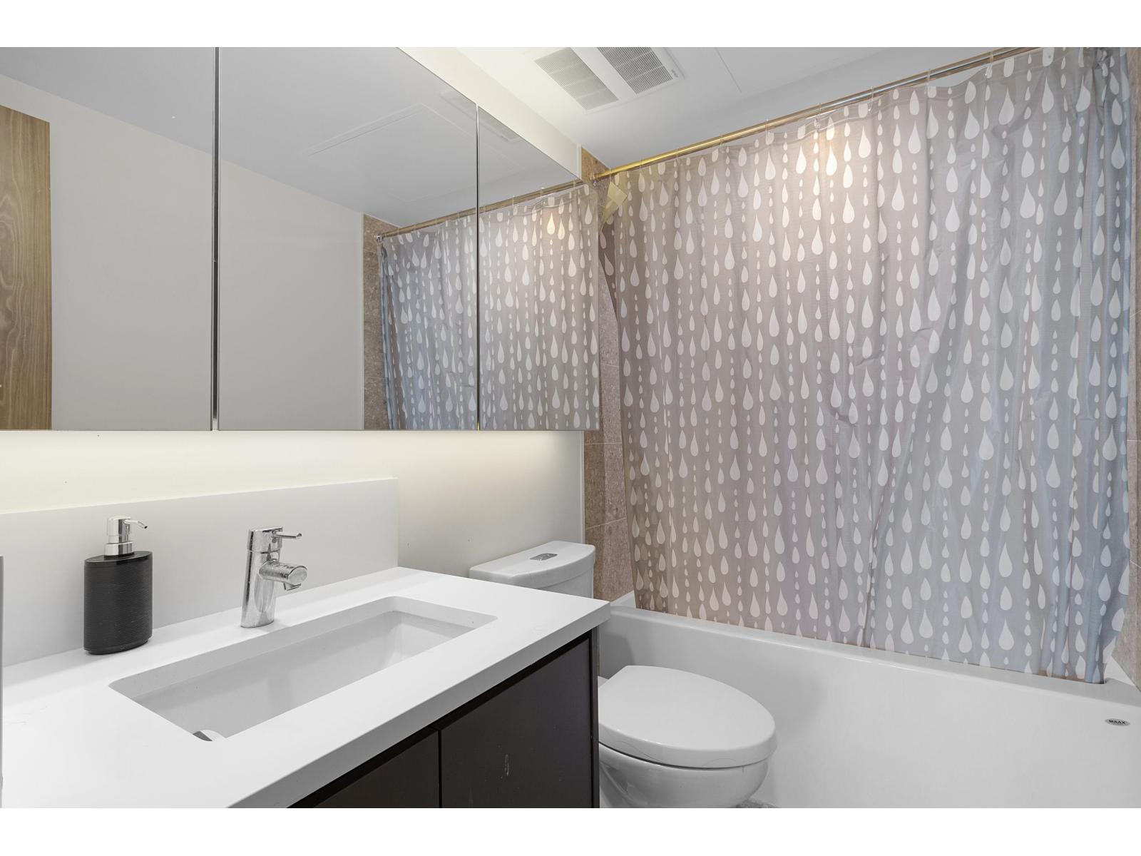 2702 10750 135a Street, Surrey, British Columbia  V3T 0V4 - Photo 13 - R3126200