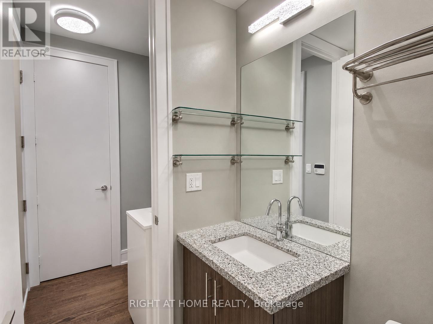 515 - 39 Queens Quay E, Toronto, Ontario  M5E 0A5 - Photo 17 - C13163556