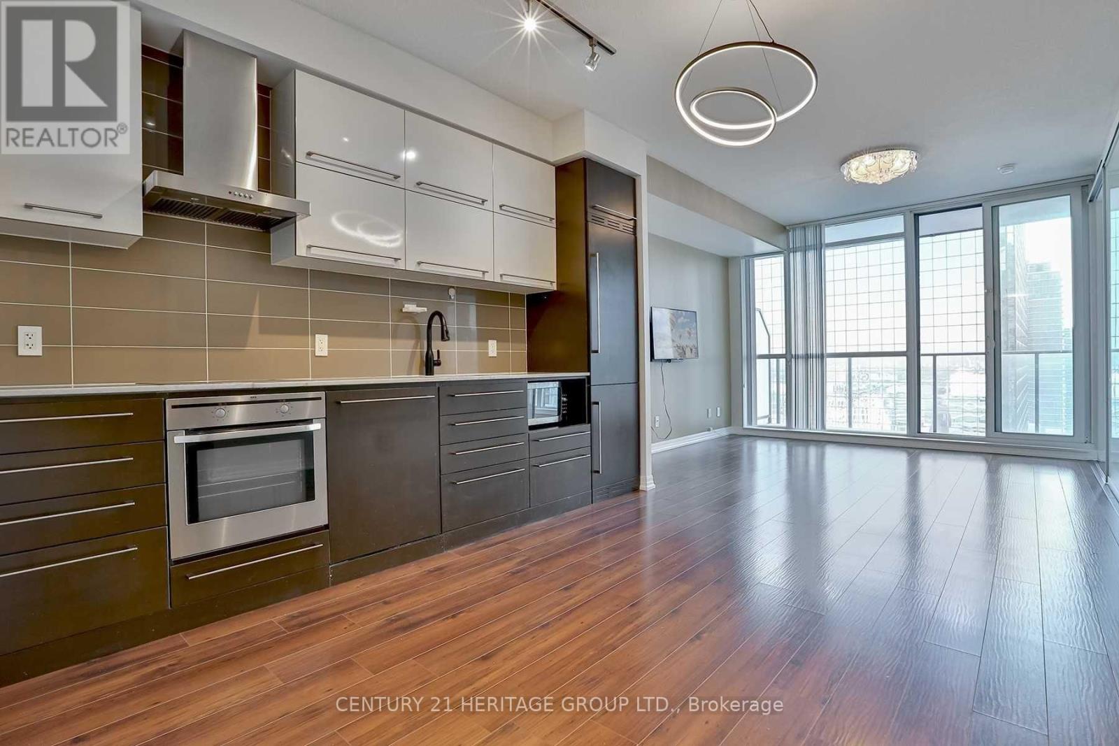 Ph603 - 770 Bay Street, Toronto, Ontario  M5G 0A6 - Photo 4 - C13163690