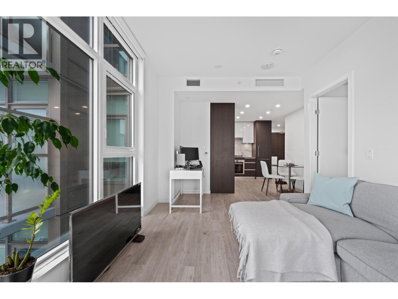 703 5333 Goring Street, Burnaby, British Columbia  V5B 3A2 - Photo 6 - R3126359