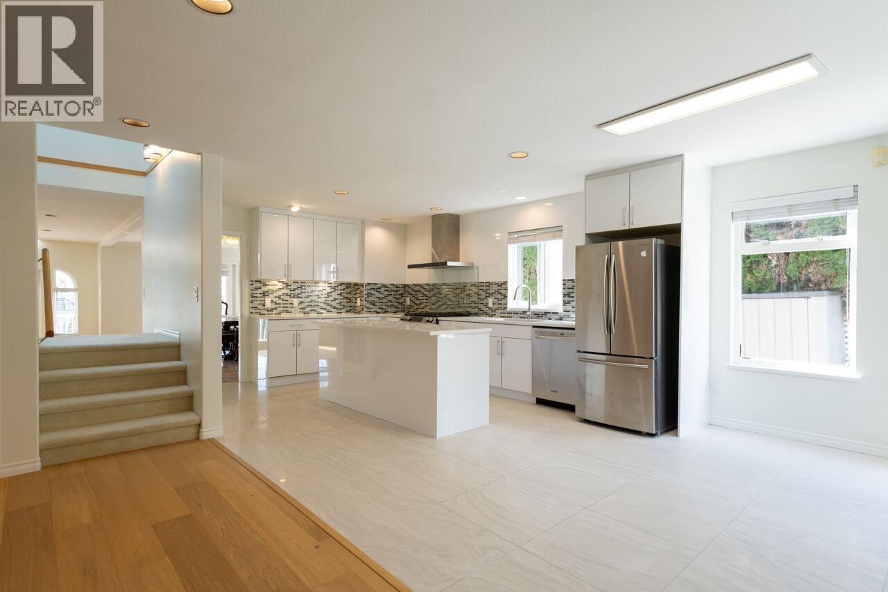 2276 Sicamous Avenue, Coquitlam, British Columbia  V3K 6P5 - Photo 11 - R3126892