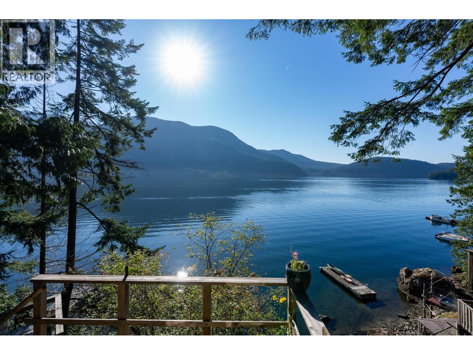 316 Sasamat Lane, North Vancouver, British Columbia  V7G 2S4 - Photo 6 - R3126903