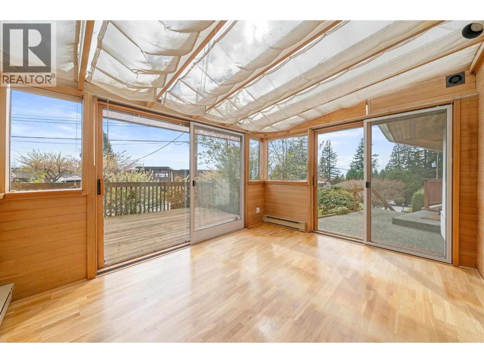 234 Rondoval Crescent, North Vancouver, British Columbia  V7N 2W7 - Photo 13 - R3126904