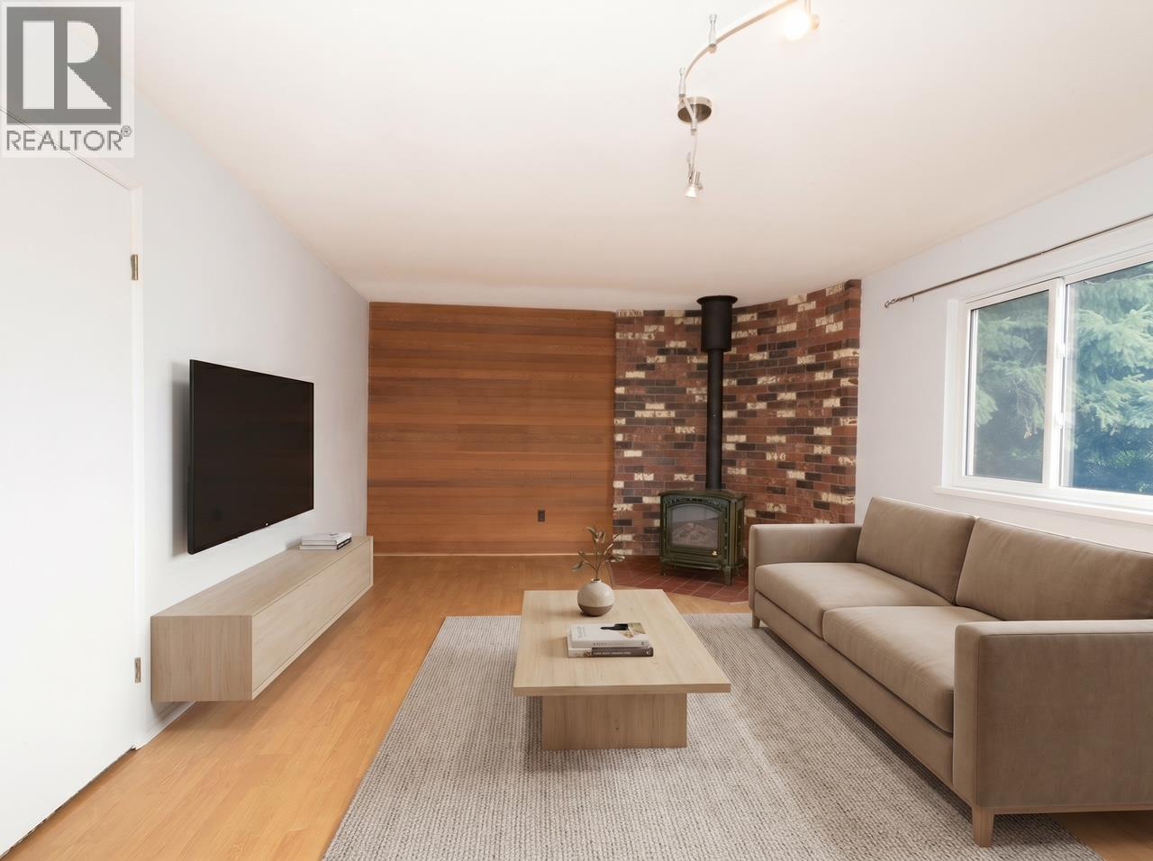 1285 Lucking Place, North Vancouver, British Columbia V7J 3L5 - Photo 5 - R3126912