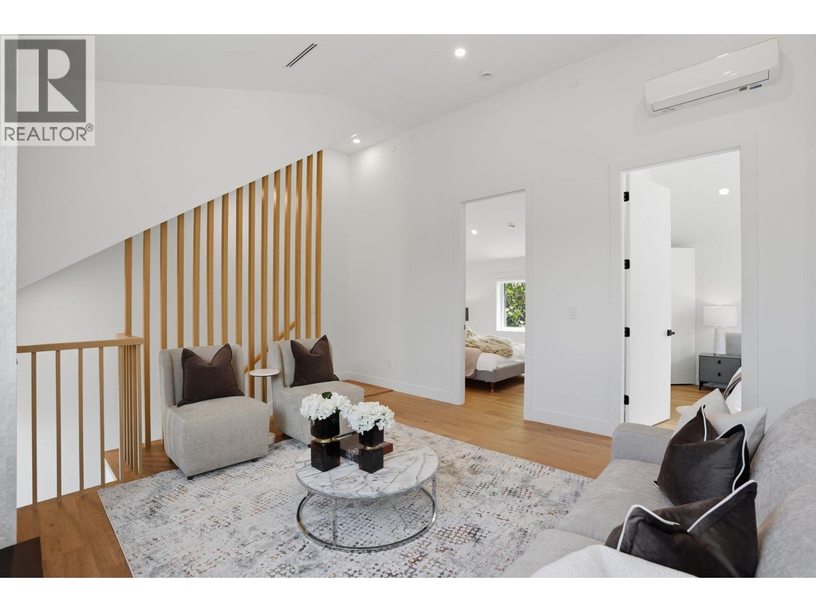2436 E 20th Avenue, Vancouver, British Columbia  V5M 2T6 - Photo 2 - R3126917