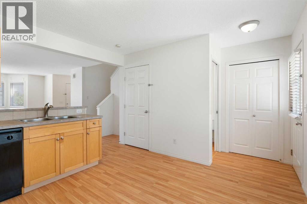 119 Royal Birch Villas NW, Calgary, Alberta  T3G 5V2 - Photo 8 - A2304140
