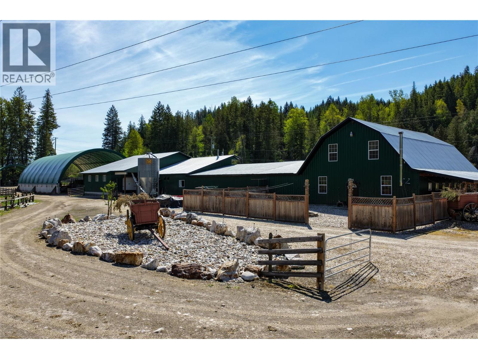 1519 Highway 6 Highway, Cherryville, British Columbia  V0E 2G1 - Photo 1 - 10371130
