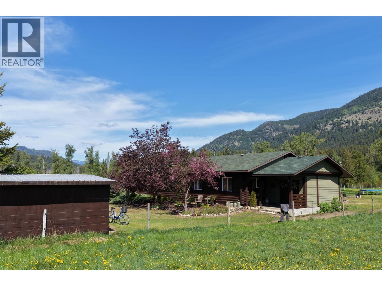 1519 Highway 6 Highway, Cherryville, British Columbia  V0E 2G1 - Photo 4 - 10371130