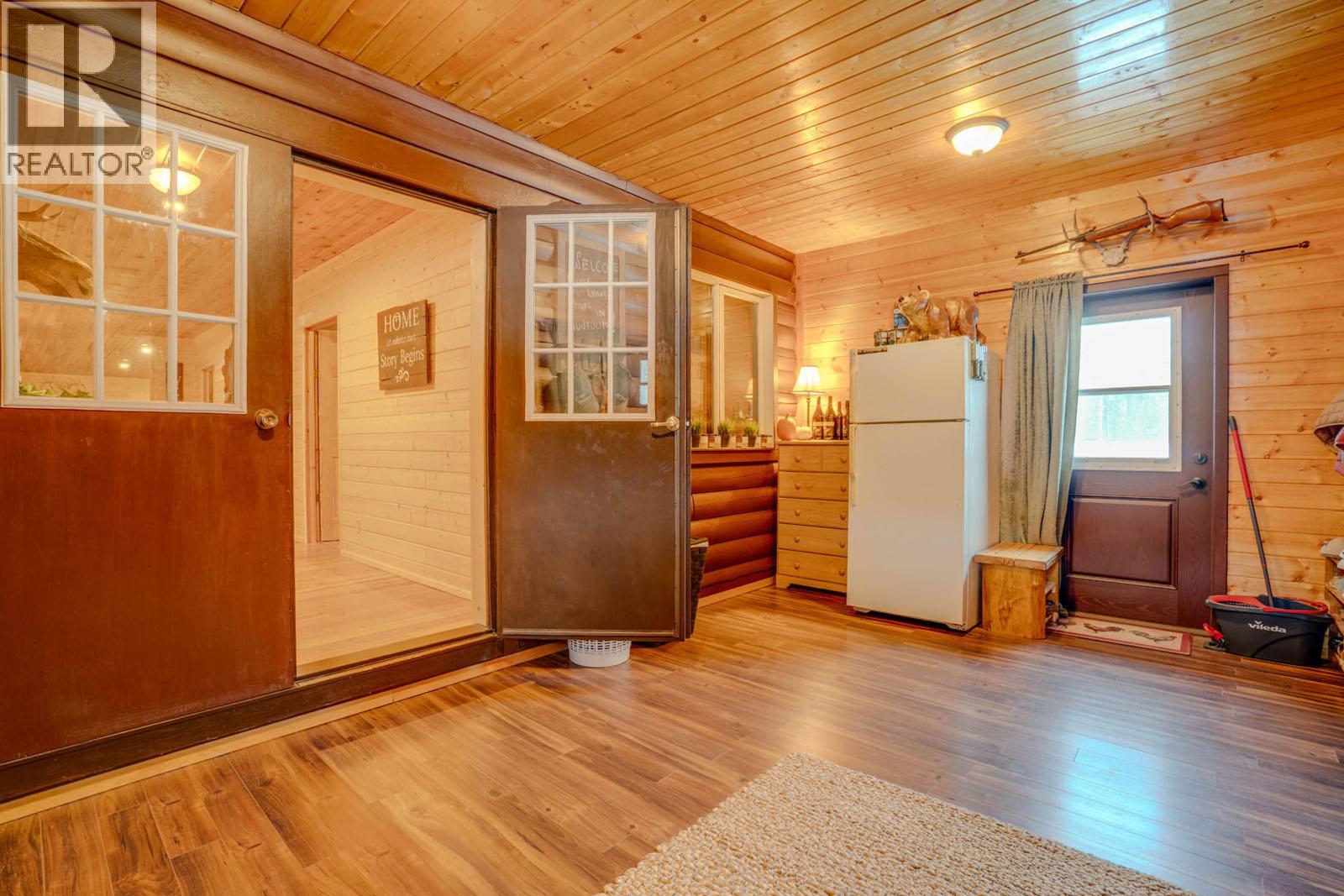 1519 Highway 6 Highway, Cherryville, British Columbia  V0E 2G1 - Photo 18 - 10371130
