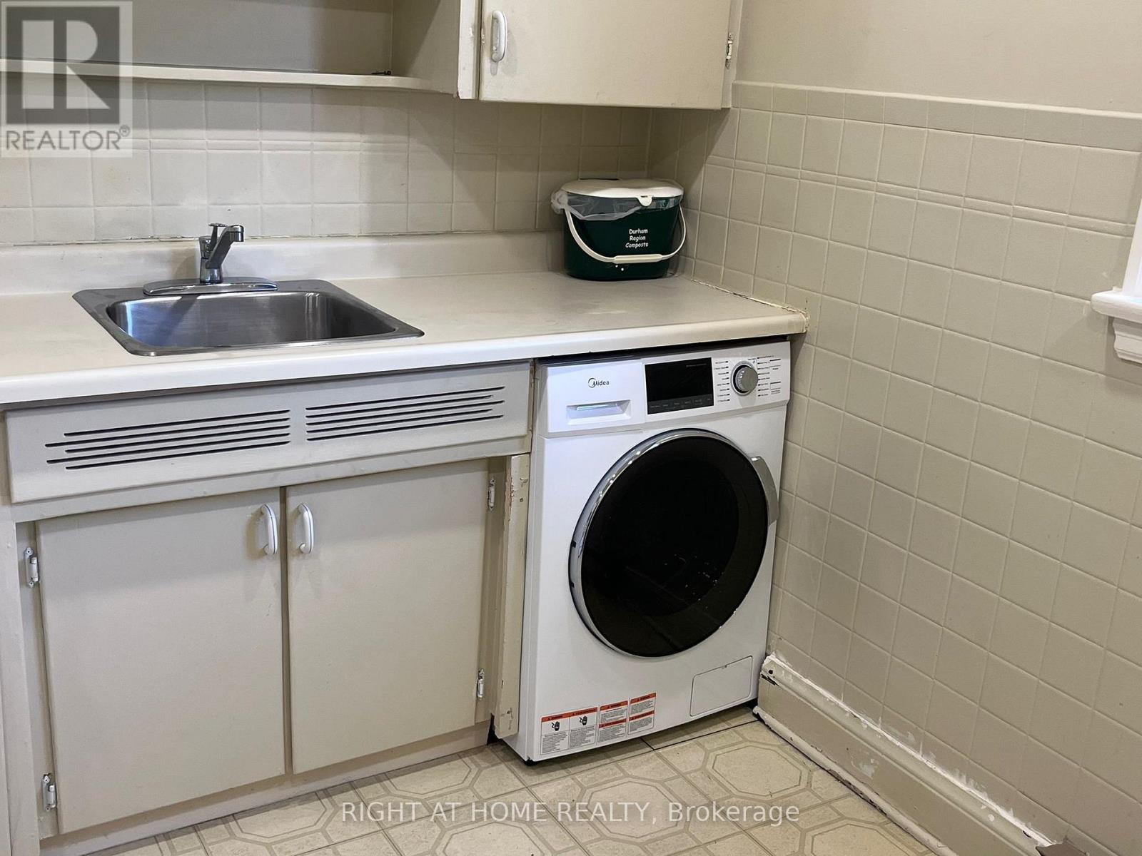 2nd Floor - 224 College Avenue, Oshawa, Ontario  L1J 1R7 - Photo 7 - E13163558