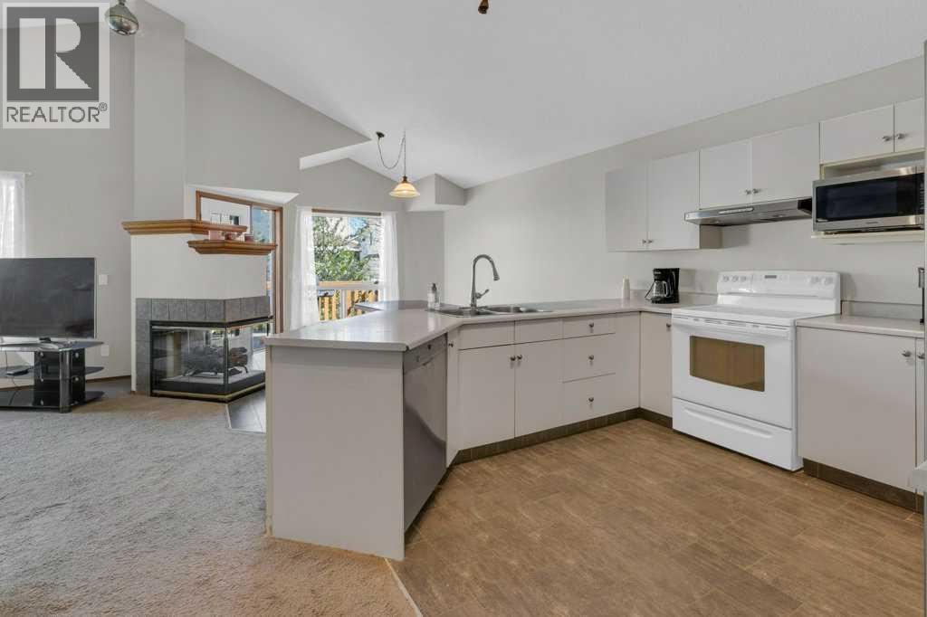 24 Citadel Close NW, Calgary, Alberta  T3G 4A5 - Photo 7 - A2313824