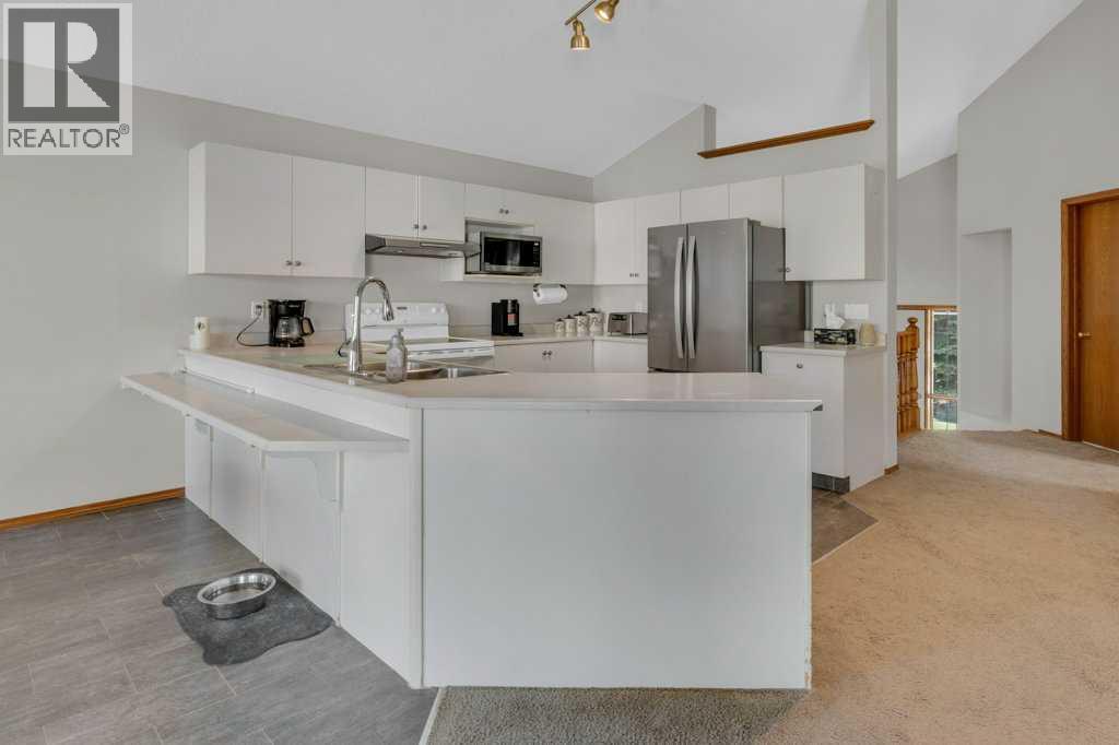 24 Citadel Close NW, Calgary, Alberta  T3G 4A5 - Photo 10 - A2313824