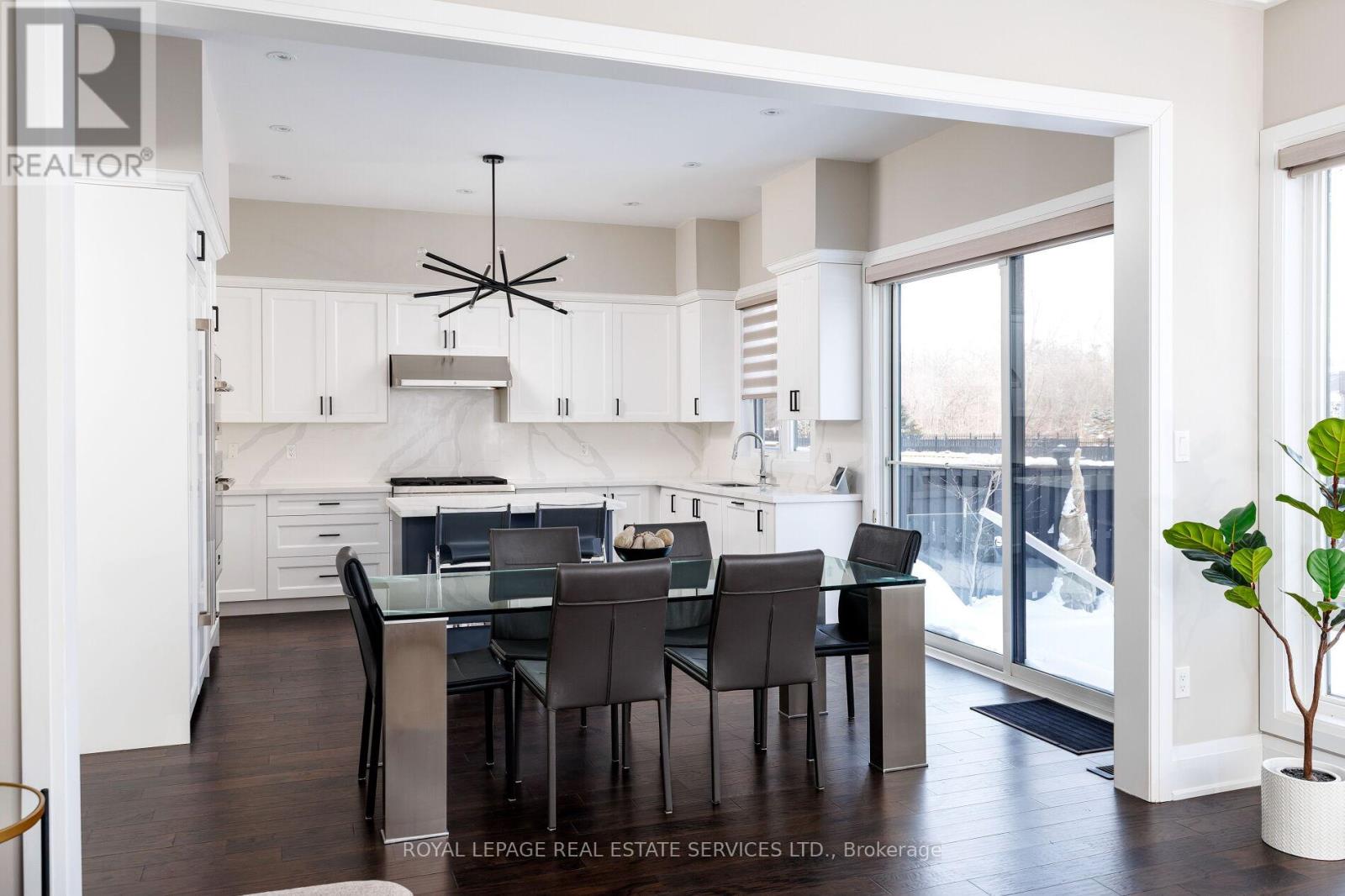 175 Burloak Drive W, Oakville, Ontario  L6L 6E6 - Photo 10 - W13059838