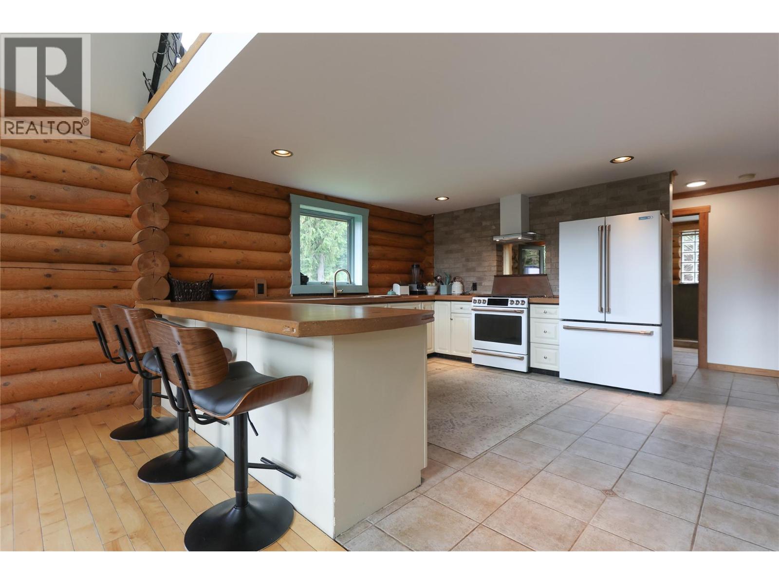6580 Highway 6, Ymir, British Columbia  V0G 2K0 - Photo 52 - 10388405