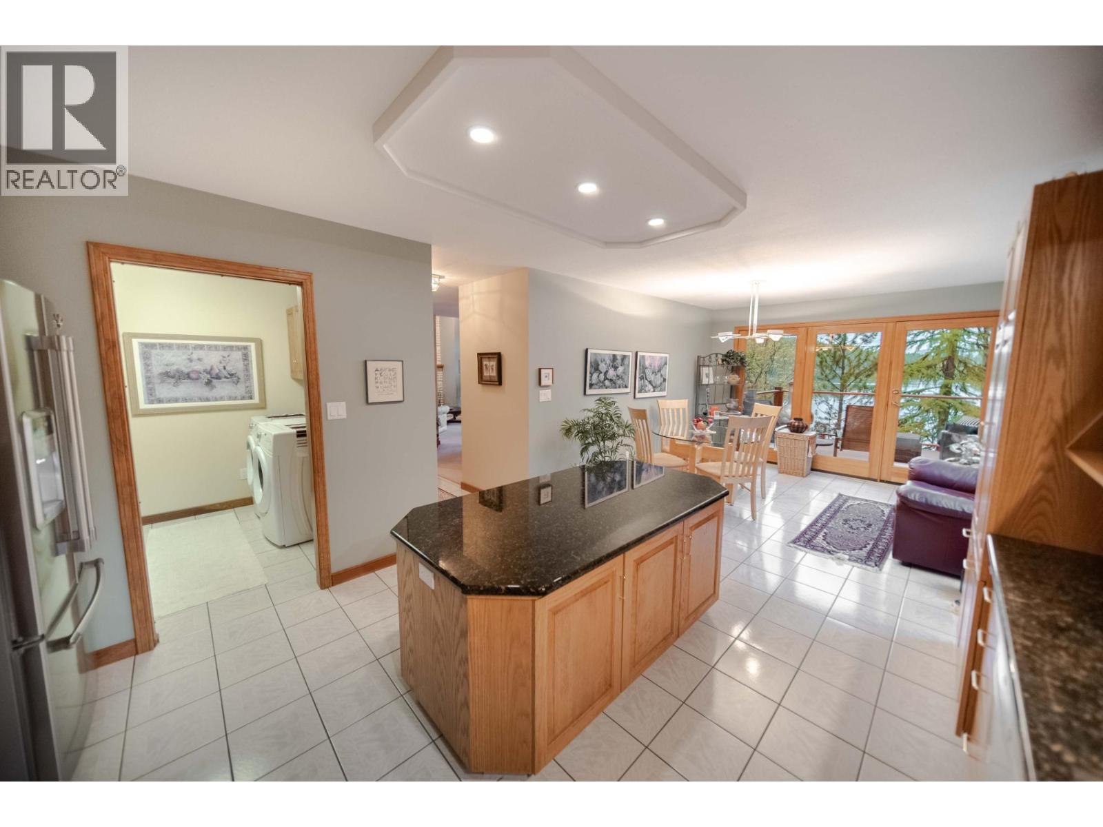 3023 Westside Road, Moyie, British Columbia V0B 2A0 - Photo 20 - 10388516
