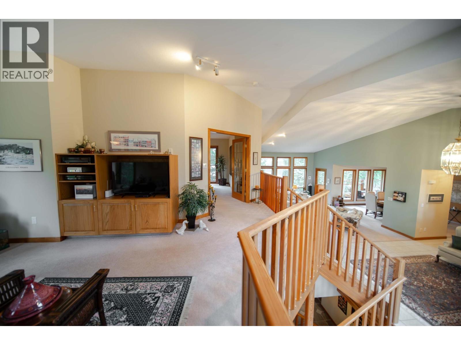 3023 Westside Road, Moyie, British Columbia V0B 2A0 - Photo 25 - 10388516