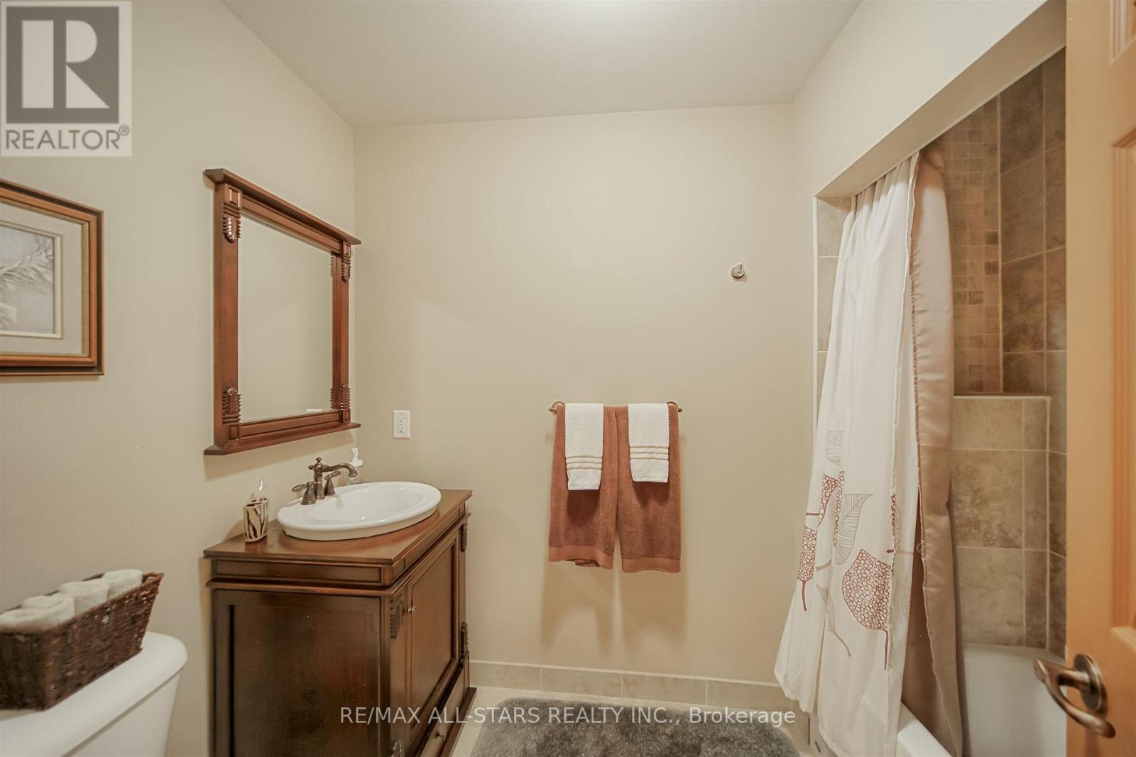 19 Bristol Sands Crescent, Uxbridge, Ontario  L9P 0G1 - Photo 29 - N13163648