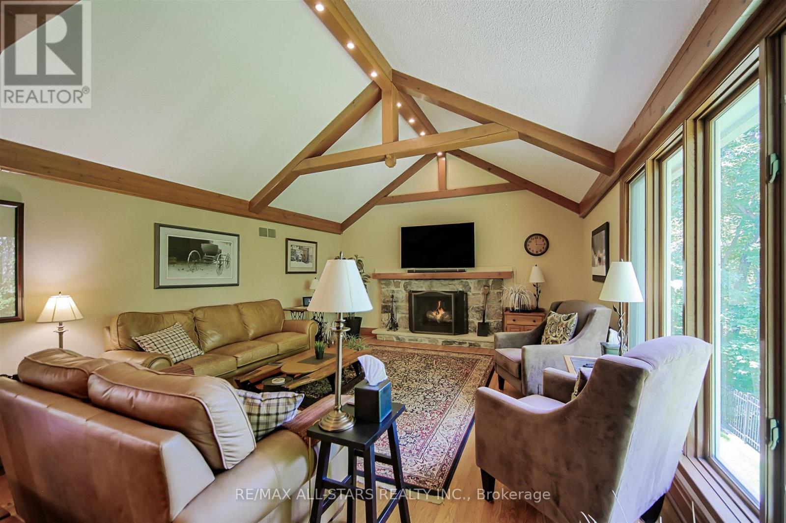 19 Bristol Sands Crescent, Uxbridge, Ontario  L9P 0G1 - Photo 6 - N13163648