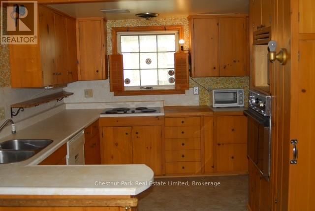 381 Wellington Main Street, Prince Edward County, Ontario  K0K 3L0 - Photo 3 - X13163484