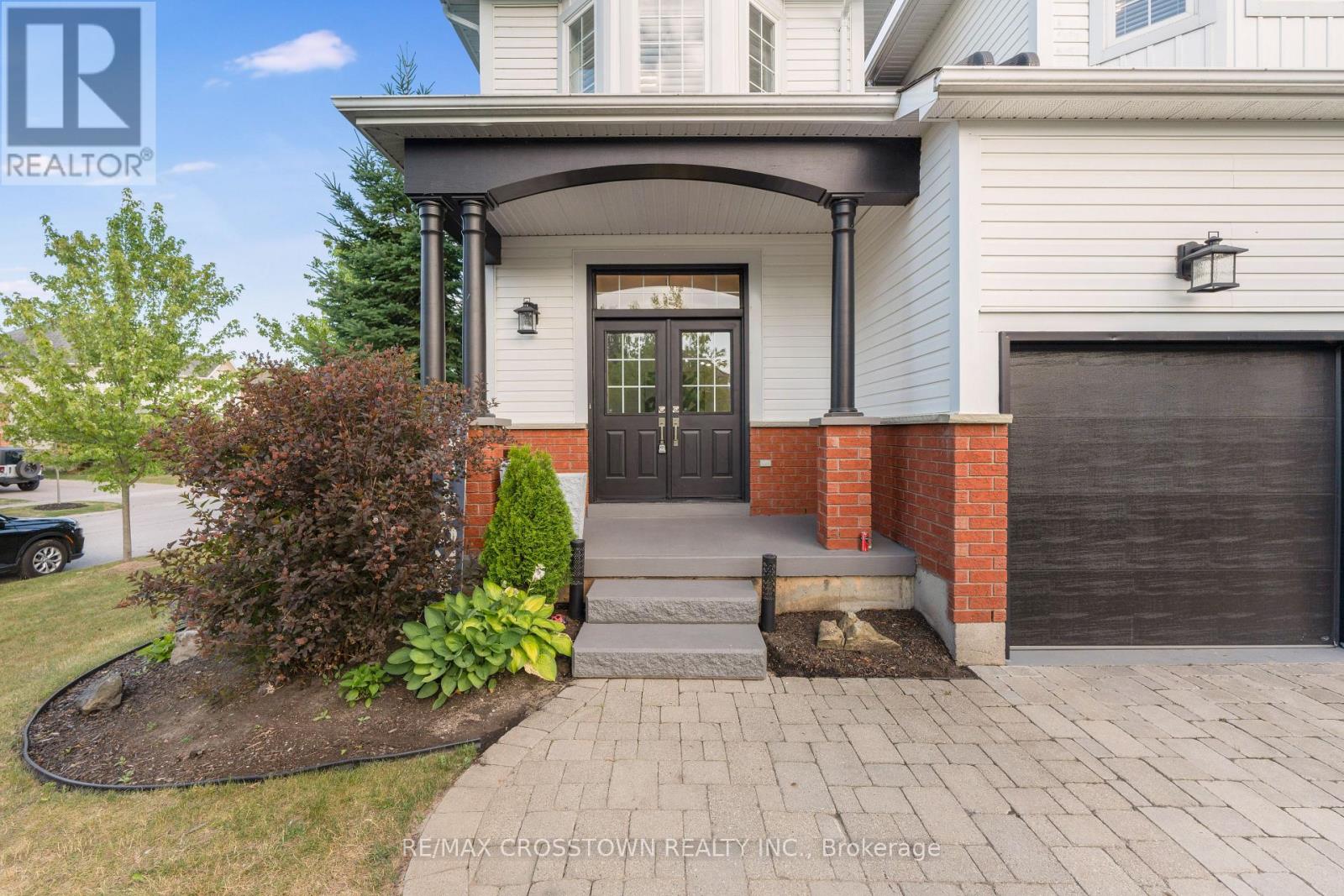 11 Kensington Trail, Barrie, Ontario  L4N 0K5 - Photo 5 - S13163542