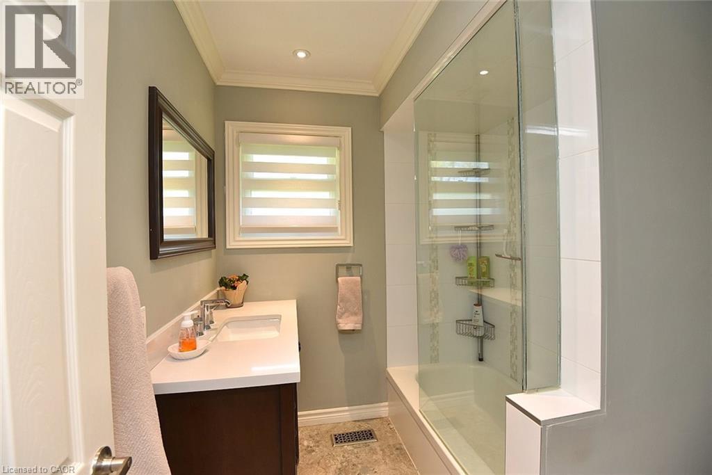 9 San Fernando Drive, Hamilton, Ontario  L9C 2C1 - Photo 28 - 40832769