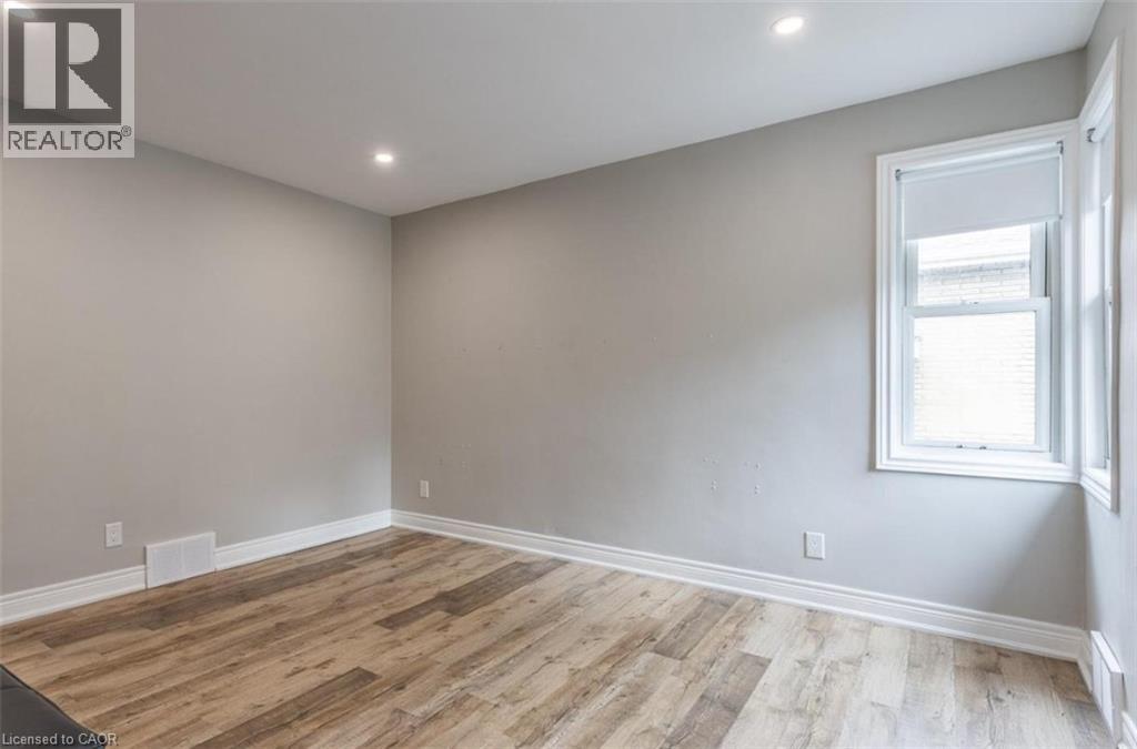 3272 Frances Avenue Unit# Main, Niagara Falls, Ontario  L2J 2H8 - Photo 8 - 40832755