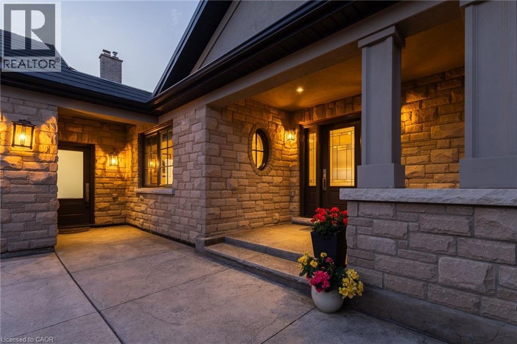 97 Lakeview Drive, Stoney Creek, Ontario  L8E 5A6 - Photo 3 - 40832638