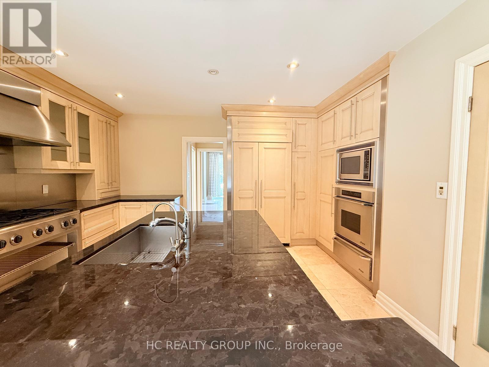 1 Tudor Gate, Toronto, Ontario  M2L 1N3 - Photo 15 - C13162624