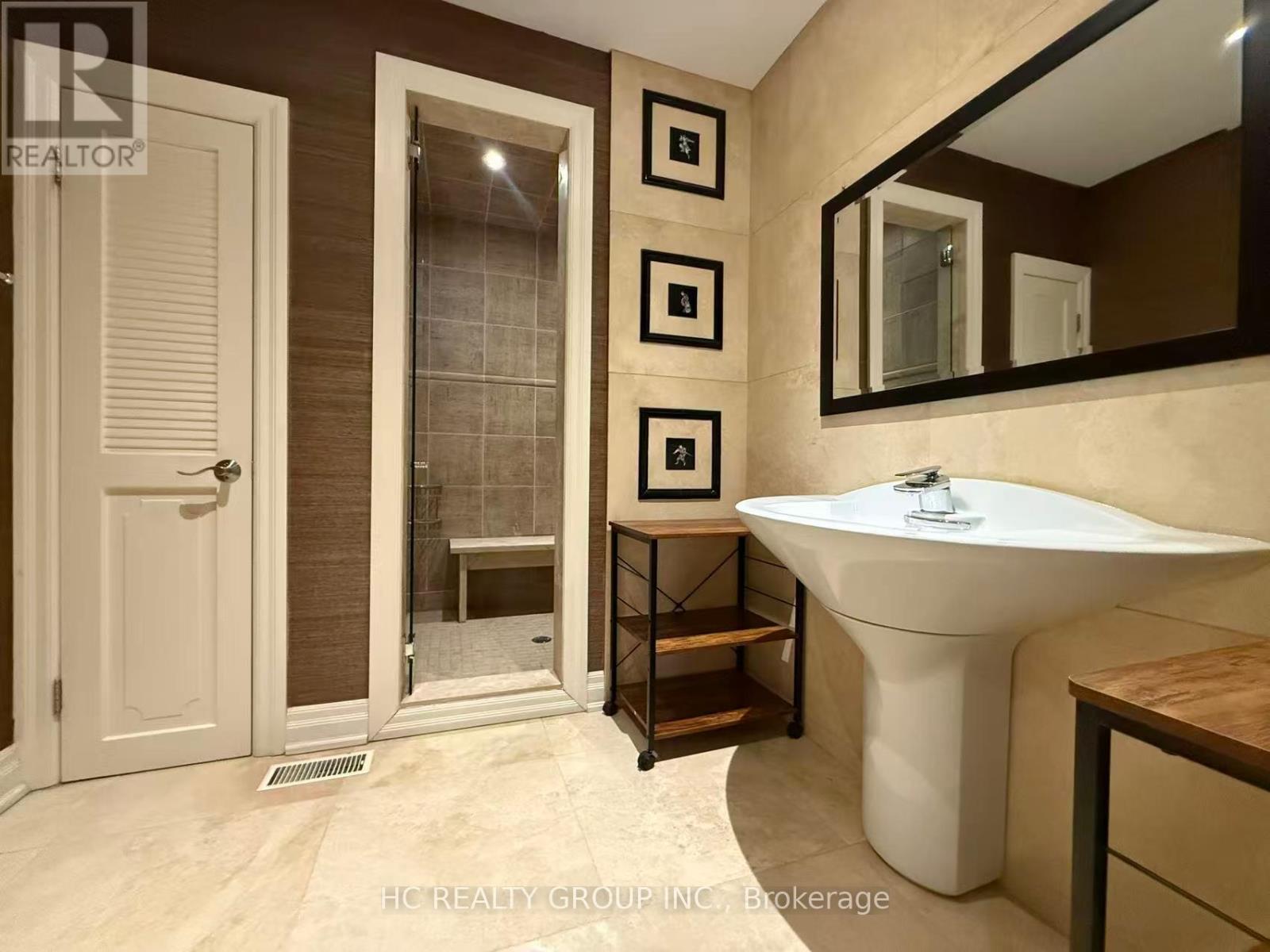 1 Tudor Gate, Toronto, Ontario  M2L 1N3 - Photo 21 - C13162624