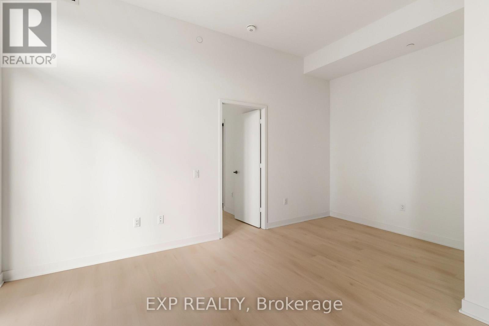 313 - 3900 Confederation Parkway, Mississauga, Ontario  L5B 0M3 - Photo 12 - W13149684