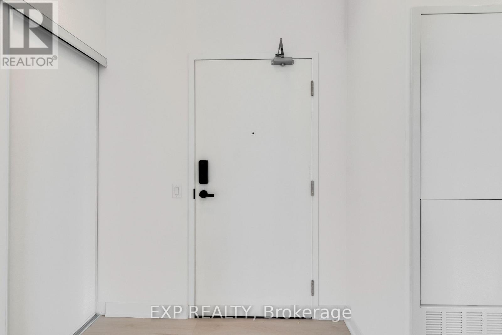 313 - 3900 Confederation Parkway, Mississauga, Ontario  L5B 0M3 - Photo 6 - W13149684