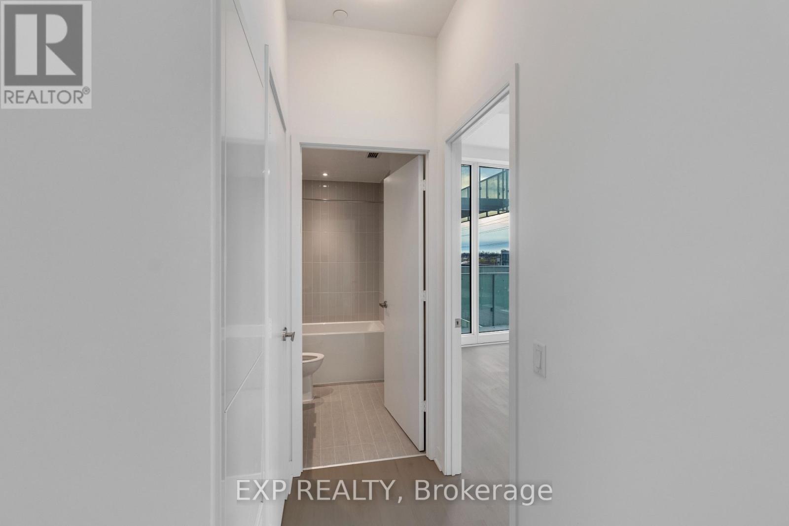 313 - 3900 Confederation Parkway, Mississauga, Ontario  L5B 0M3 - Photo 13 - W13149684