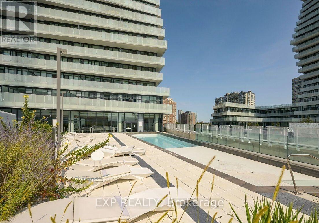 313 - 3900 Confederation Parkway, Mississauga, Ontario  L5B 0M3 - Photo 2 - W13149684