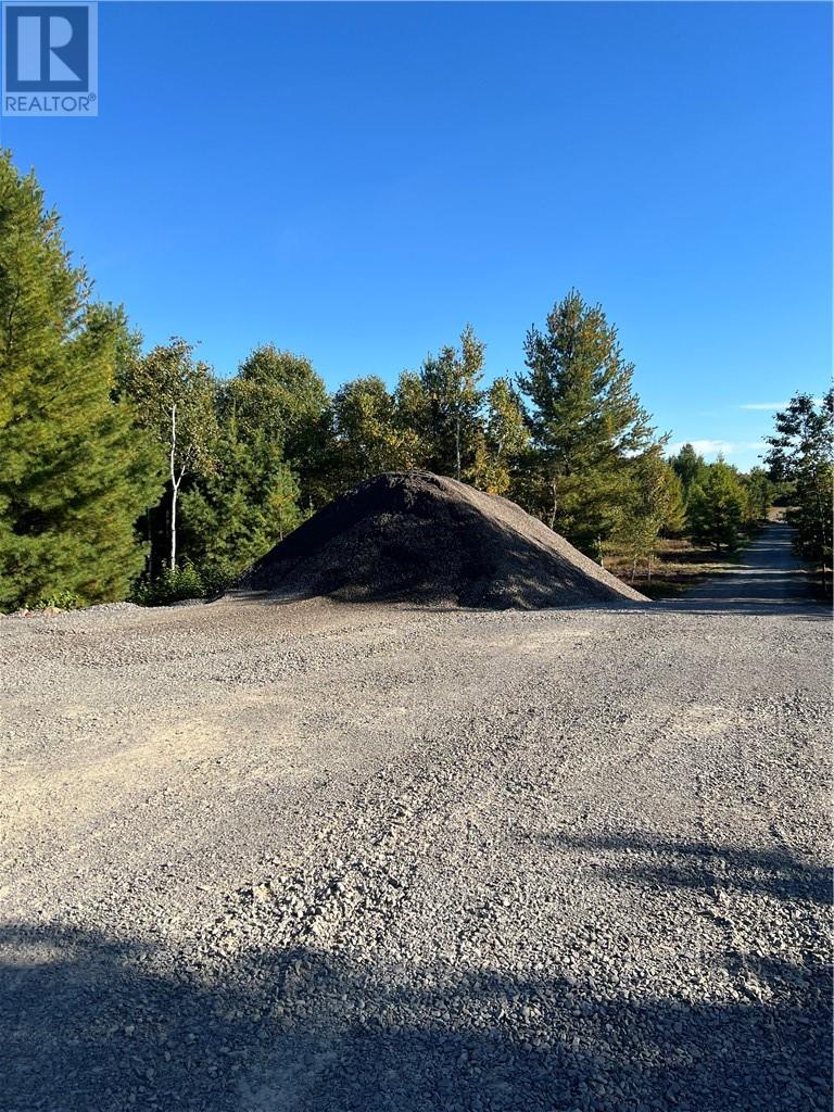 Lot 0 Middle Lake Road, Greater Sudbury, Ontario  P3E 4M9 - Photo 4 - 2127967