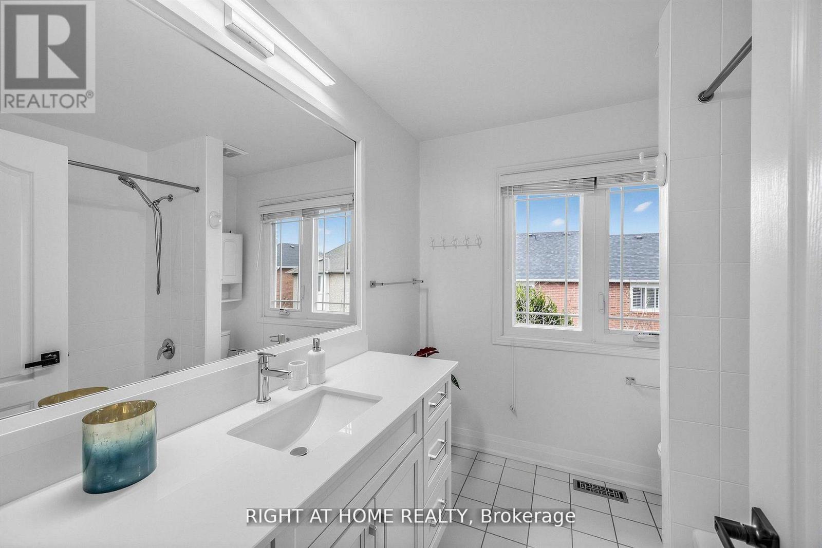 3162 Rock Harbour Road, Mississauga, Ontario  L5B 4G7 - Photo 28 - W13163568