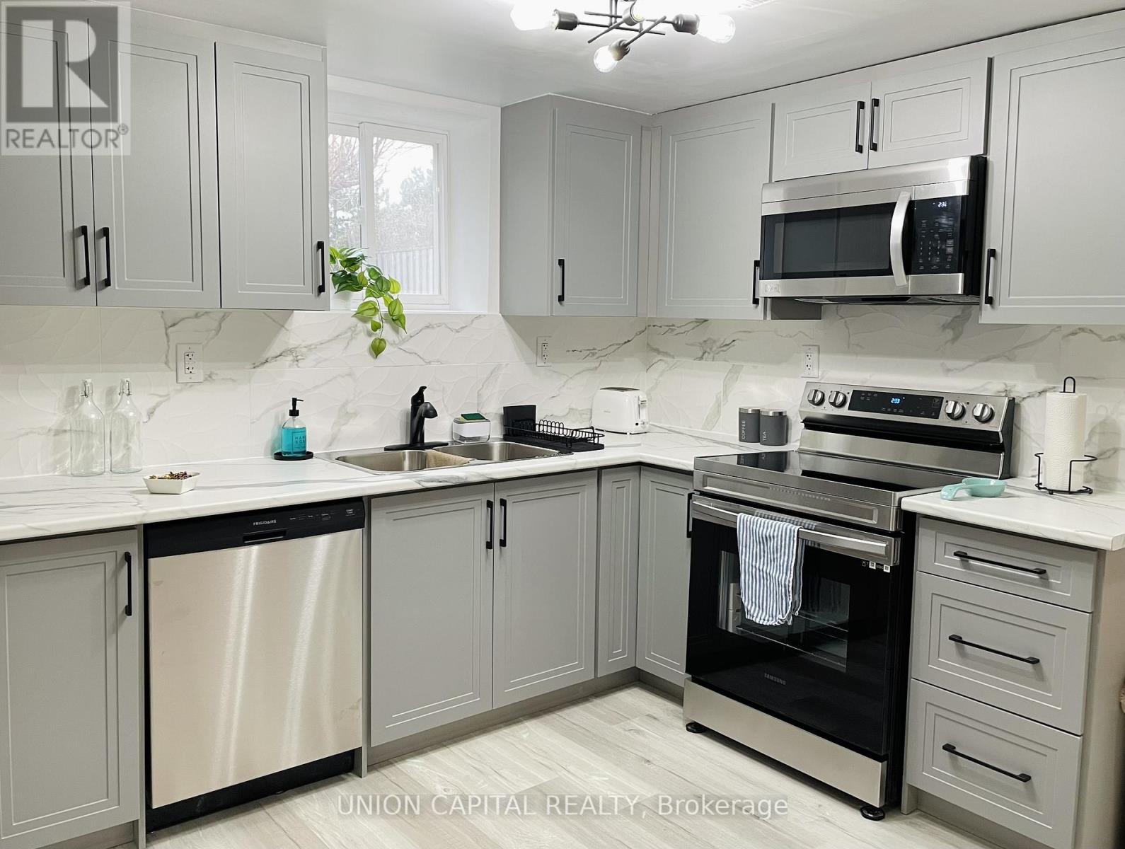 Bsmt - 274 Harrowsmith Drive, Mississauga, Ontario  L5R 1R1 - Photo 4 - W13163572