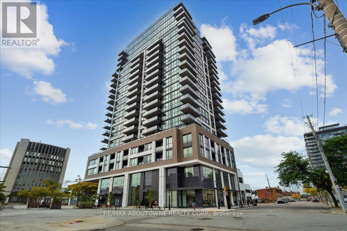 405 - 2007 James Street, Burlington, Ontario  L7R 0G7 - Photo 1 - W13163576