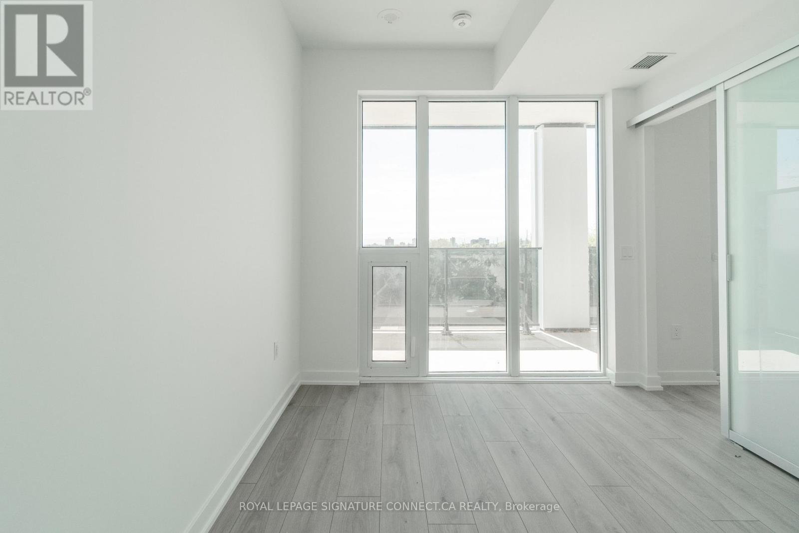 402 - 1 Fairview Road E, Mississauga, Ontario  L5A 0B4 - Photo 12 - W13163594