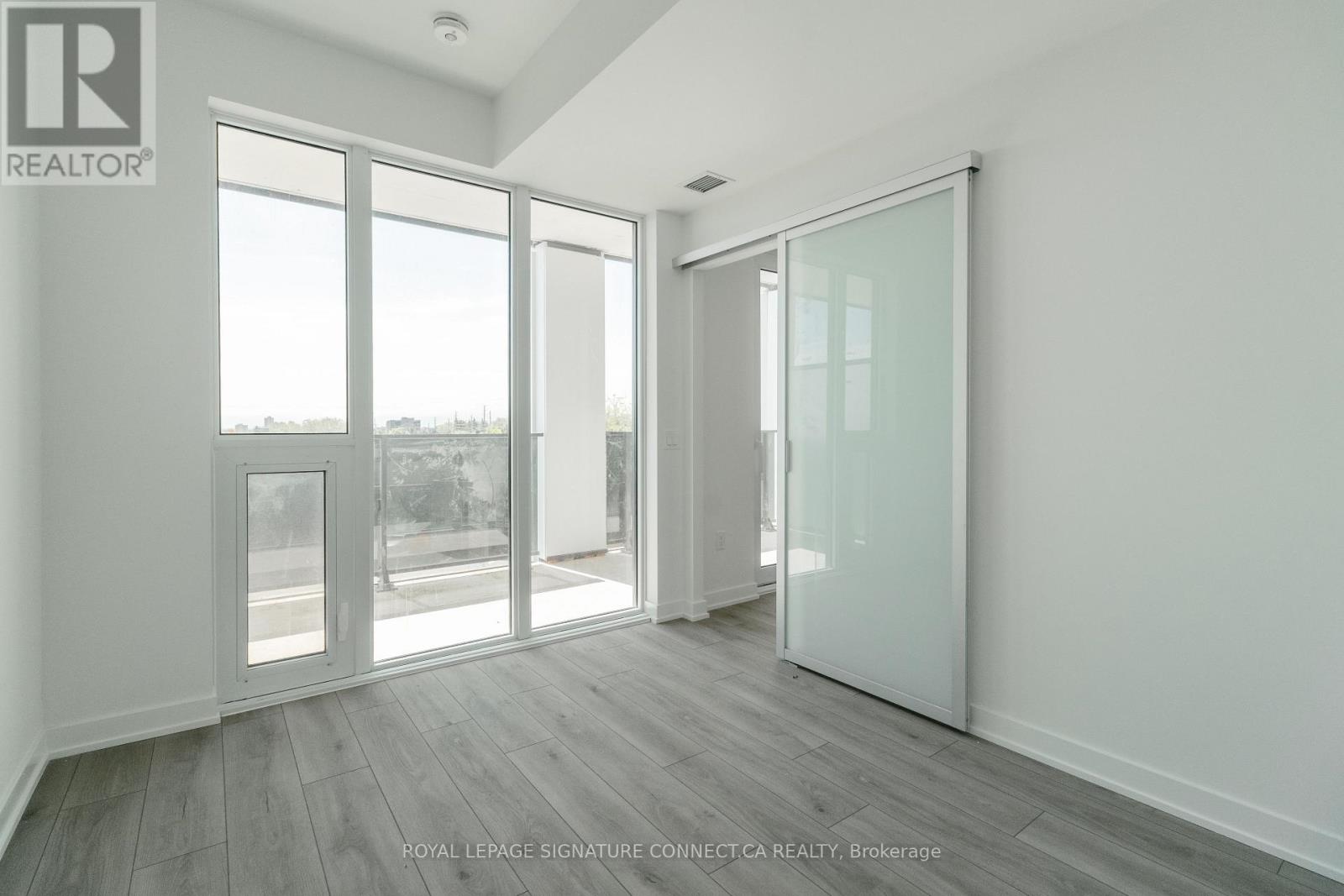 402 - 1 Fairview Road E, Mississauga, Ontario  L5A 0B4 - Photo 13 - W13163594