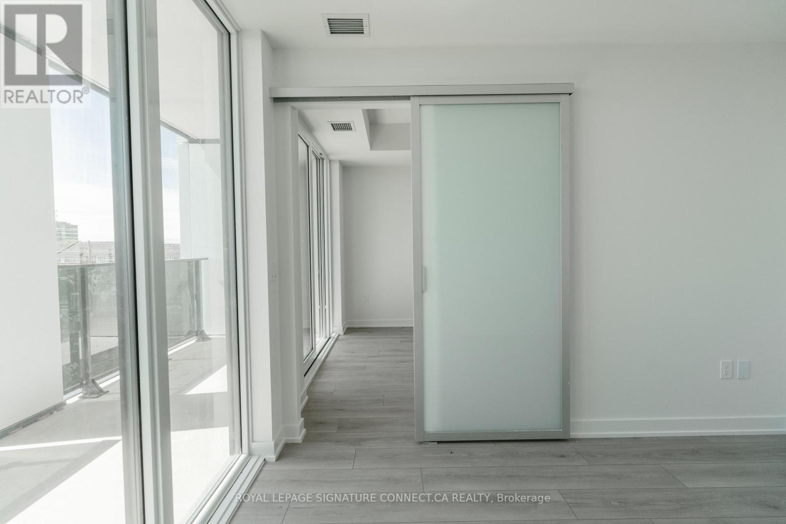 402 - 1 Fairview Road E, Mississauga, Ontario  L5A 0B4 - Photo 14 - W13163594