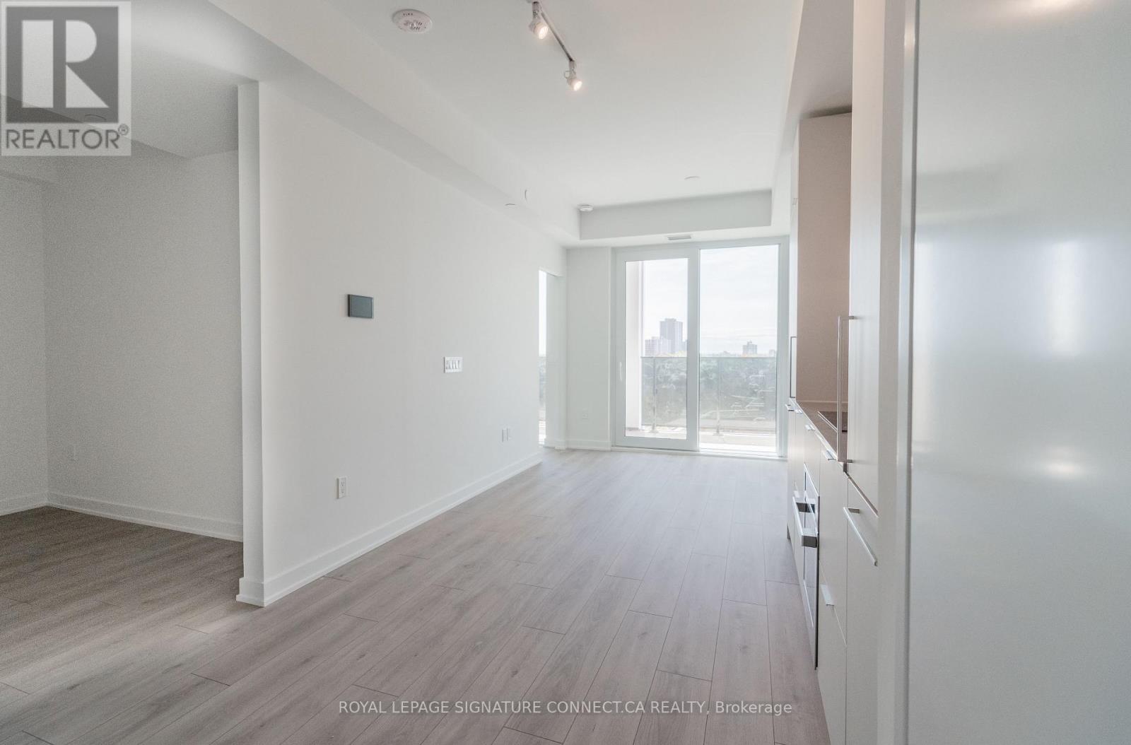 402 - 1 Fairview Road E, Mississauga, Ontario  L5A 0B4 - Photo 6 - W13163594
