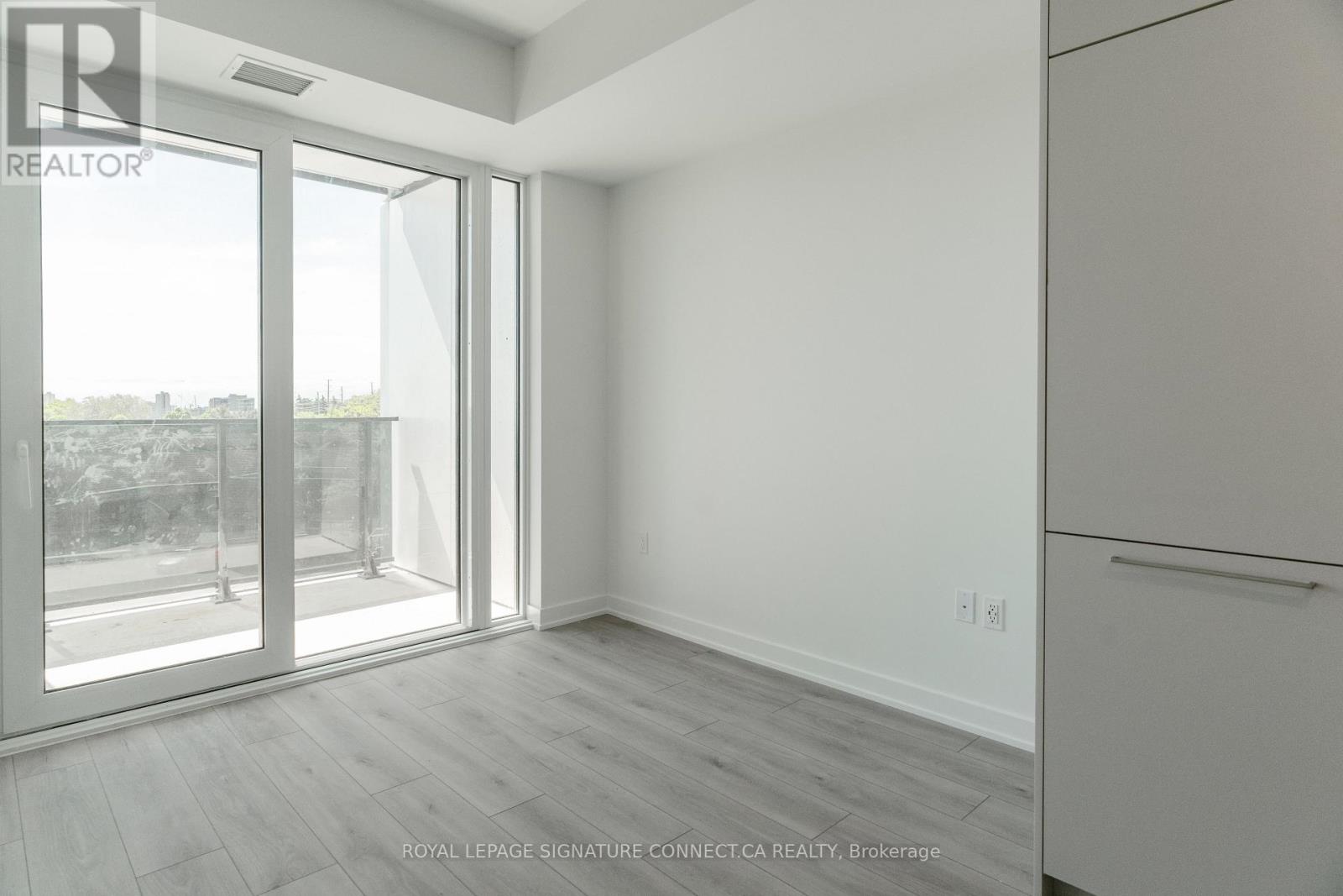 402 - 1 Fairview Road E, Mississauga, Ontario  L5A 0B4 - Photo 8 - W13163594