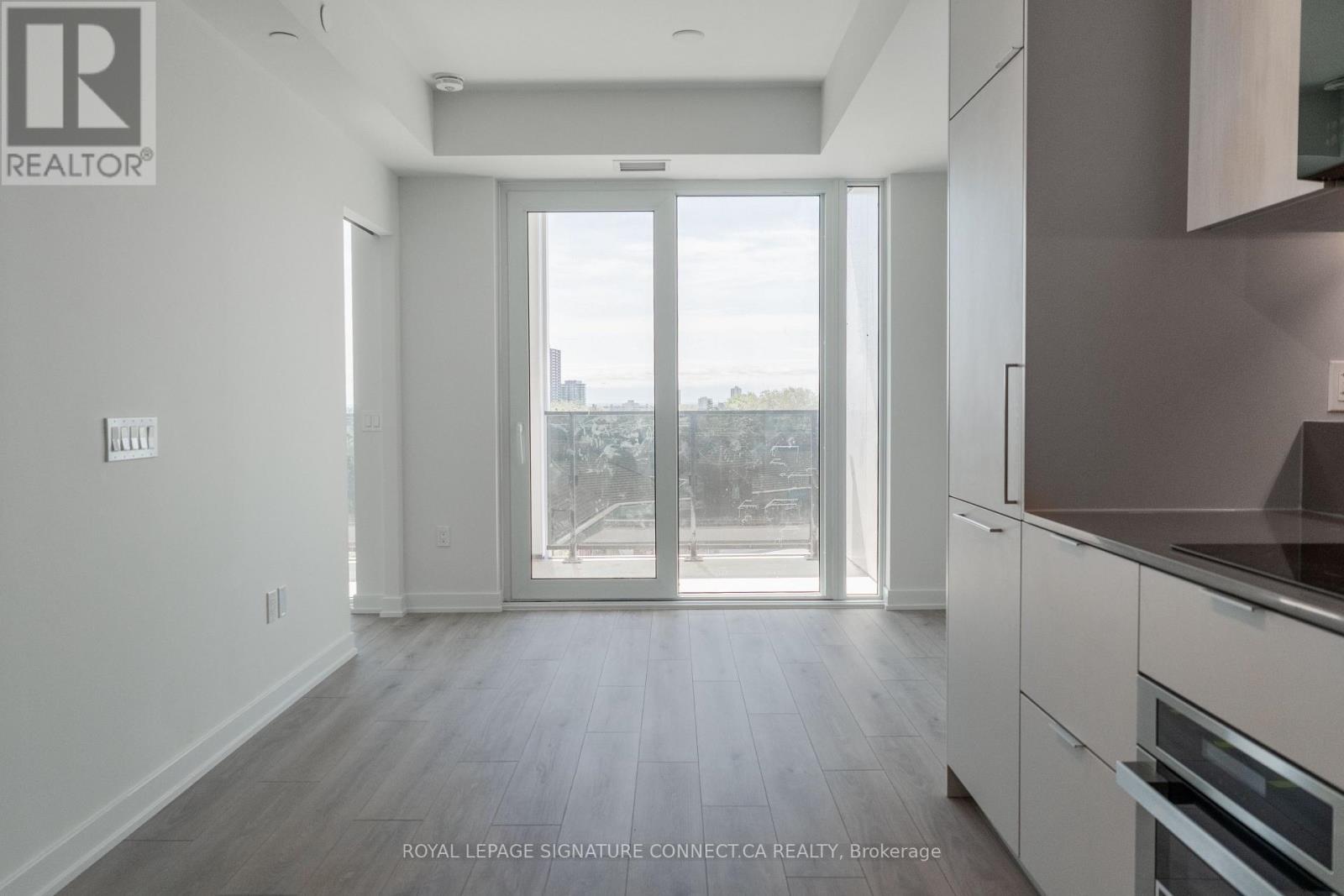 402 - 1 Fairview Road E, Mississauga, Ontario  L5A 0B4 - Photo 9 - W13163594