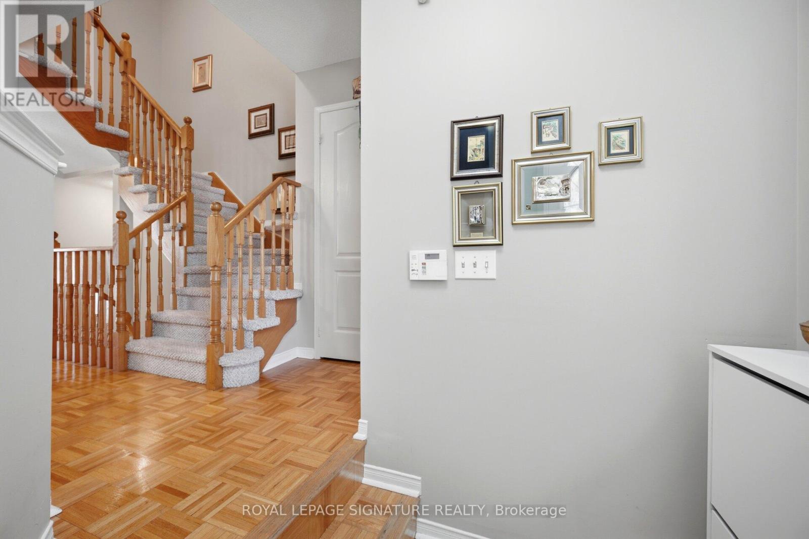 133 - 833 Scollard Court, Mississauga, Ontario  L5V 2B4 - Photo 7 - W13163632