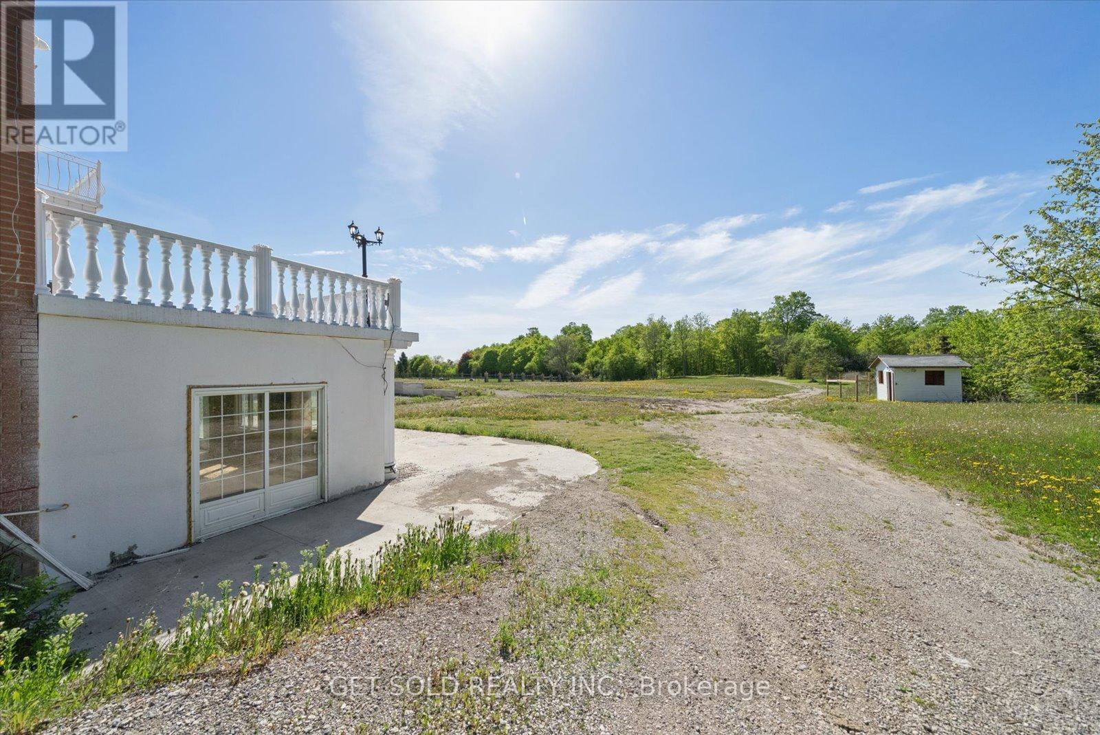 6 Bowman Avenue, Brampton (Toronto Gore Rural Estate), Ontario  L6P 0X5 - Photo 8 - W13163654