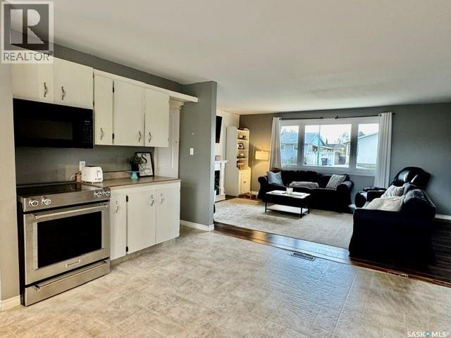 55 Folley Crescent, Lanigan, Saskatchewan  S0K 2M0 - Photo 6 - SK036876