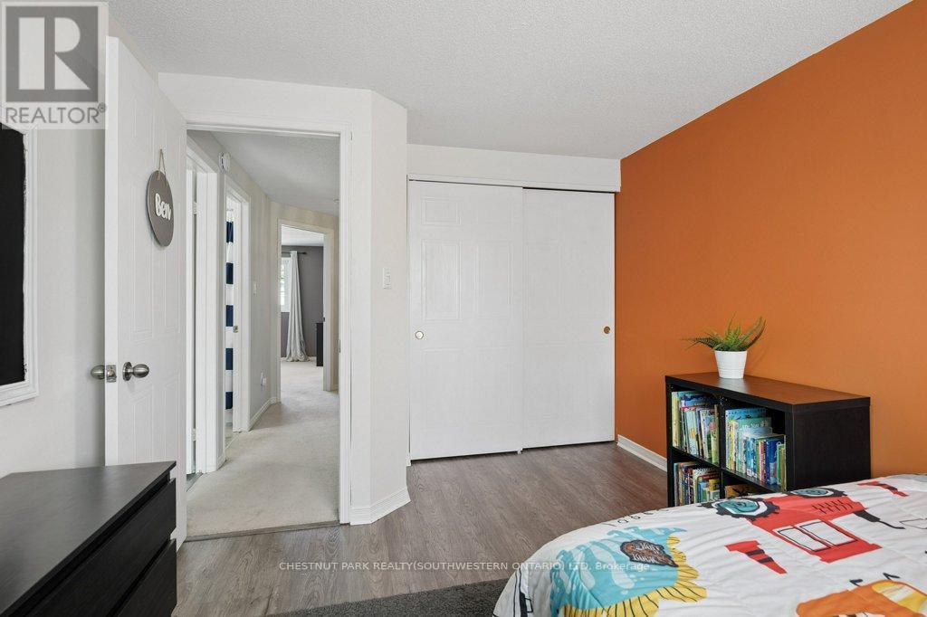 312 Sable Court, Waterloo, Ontario  N2K 3Z4 - Photo 30 - X13163546