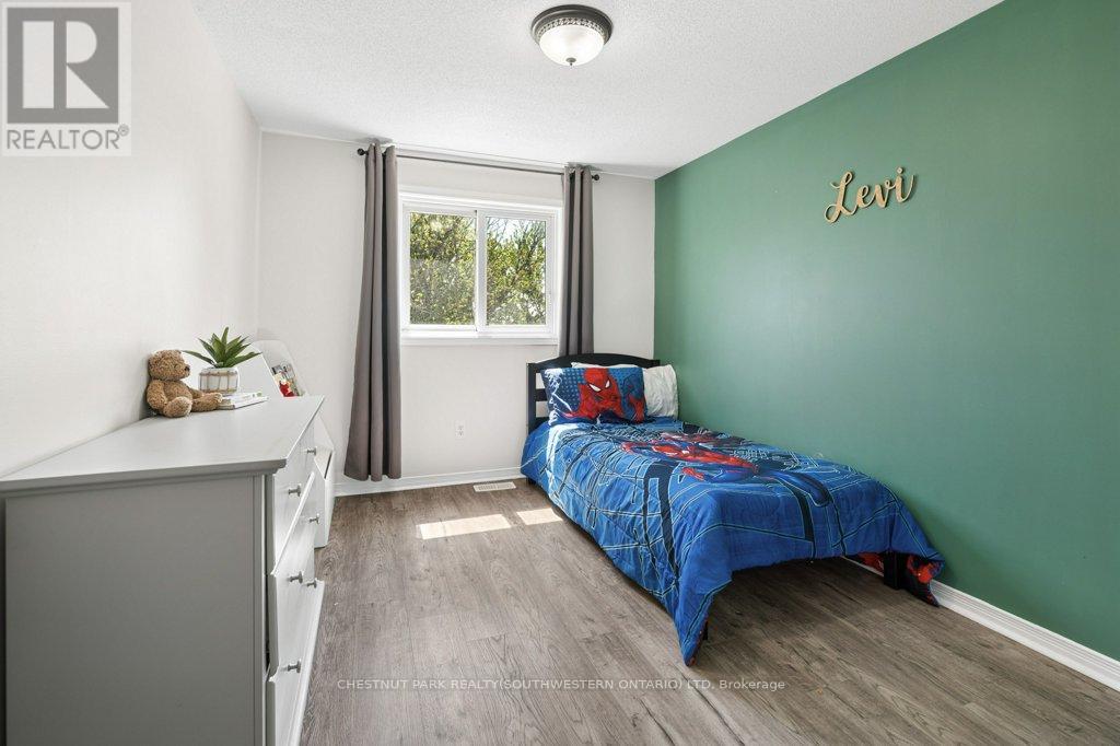 312 Sable Court, Waterloo, Ontario  N2K 3Z4 - Photo 31 - X13163546