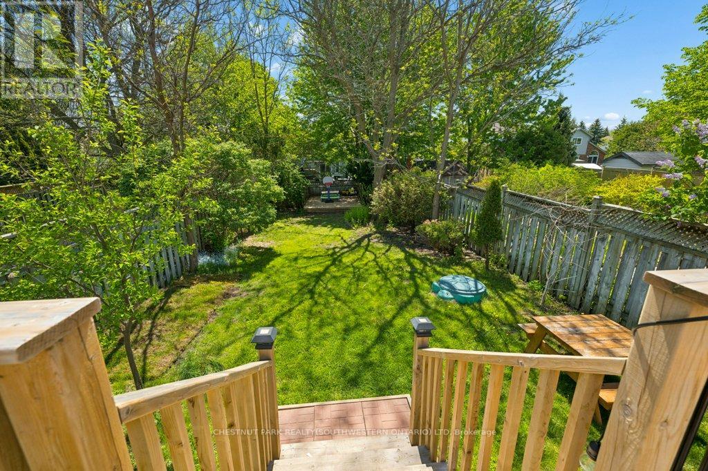 312 Sable Court, Waterloo, Ontario  N2K 3Z4 - Photo 4 - X13163546
