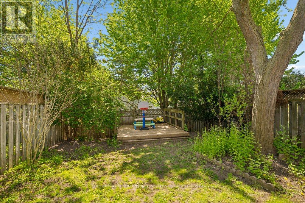 312 Sable Court, Waterloo, Ontario  N2K 3Z4 - Photo 41 - X13163546